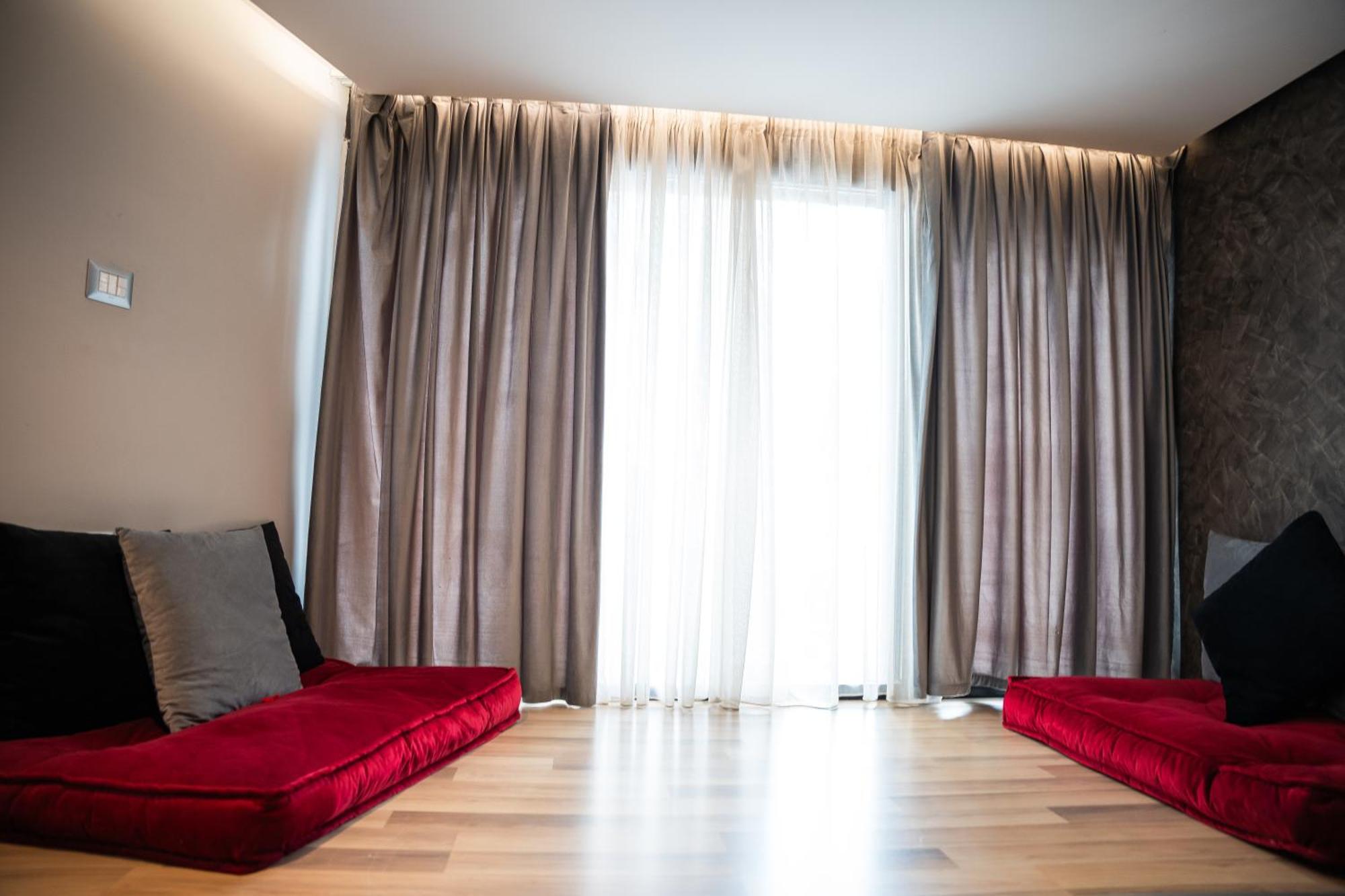 Center Boutique Hotel Tirana Bagian luar foto